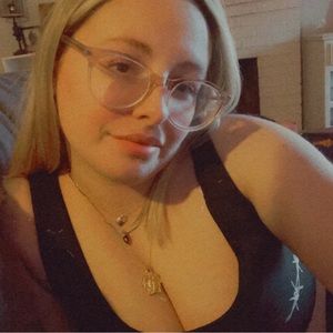 Meet your Posher, Melanie